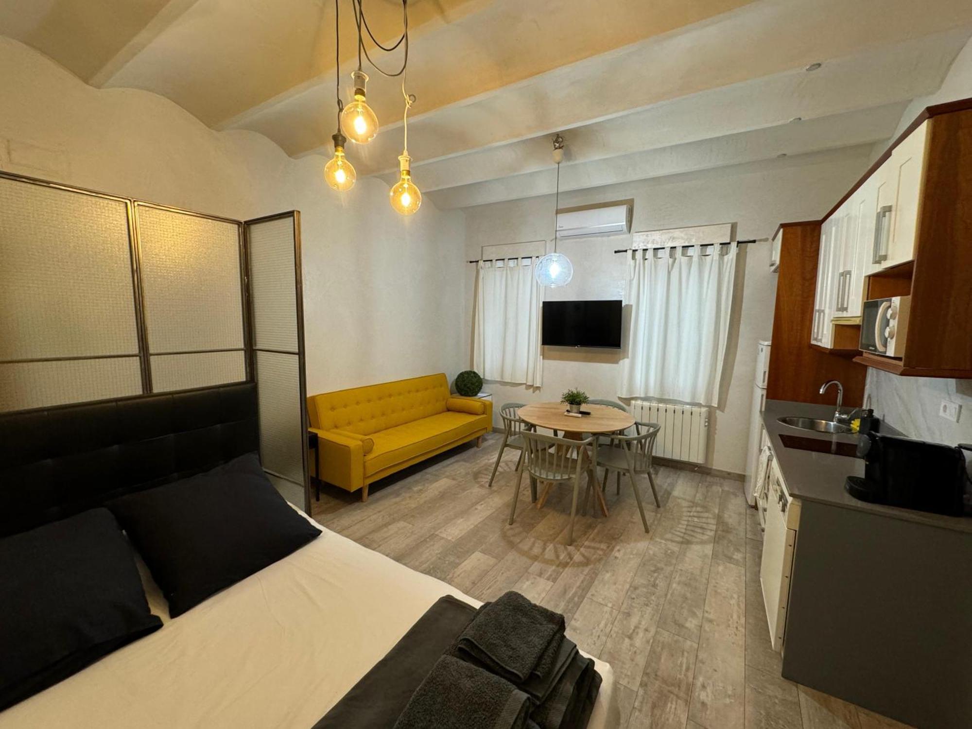 Апартаменты Ama Madrid Santa Ana Экстерьер фото