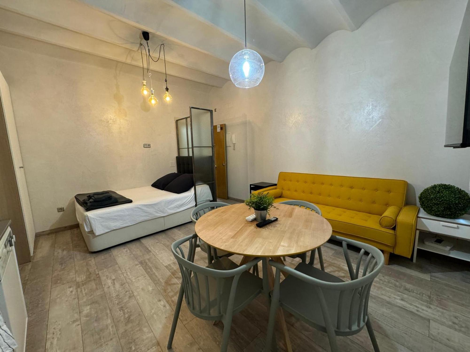 Апартаменты Ama Madrid Santa Ana Экстерьер фото
